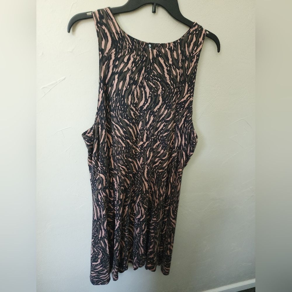 Athleta Black and Pink Swirl Dress Size 1x